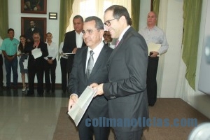 SECRETARIOS RECIBEN TITULARIDAD11