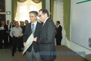 SECRETARIOS RECIBEN TITULARIDAD13