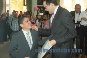 SECRETARIOS RECIBEN TITULARIDAD2