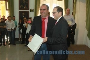 SECRETARIOS RECIBEN TITULARIDAD8