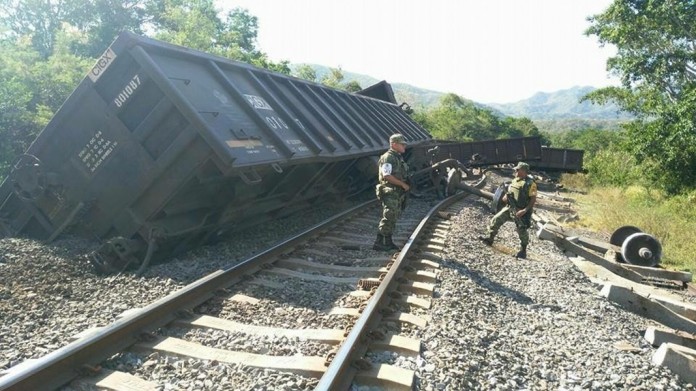 Reportan descarrilamiento del tren en Coquimatlán Colima Noticias