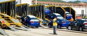Arriban más de mil 200 vehículos al Puerto de Manzanillo016