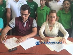 Firma Convenio Paulo Freire 1