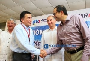 Inaugura Gobernador vuelo a Guanajuato3