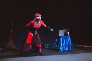 en-manzanillo-se-presento-obra-tis-tis-tas-tas%2c-en-que-mundo-estas-1