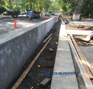 piden-ciudadanos-a-seidur-retirar-muro-de-concreto-2