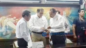 formalizan-plazas-laborales-a-60-trabajadores-de-la-secretaria-de-salud-en-colima