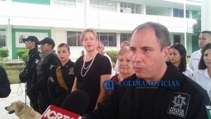 operativo-escuela-vigilante-en-el-conalep-de-manzanillo