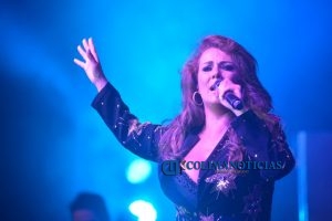 baile-de-los-universitarios-edith-marquez
