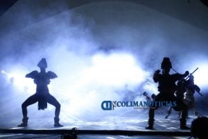 ballet-folkorico-en-el-teatro-del-pueblo_b